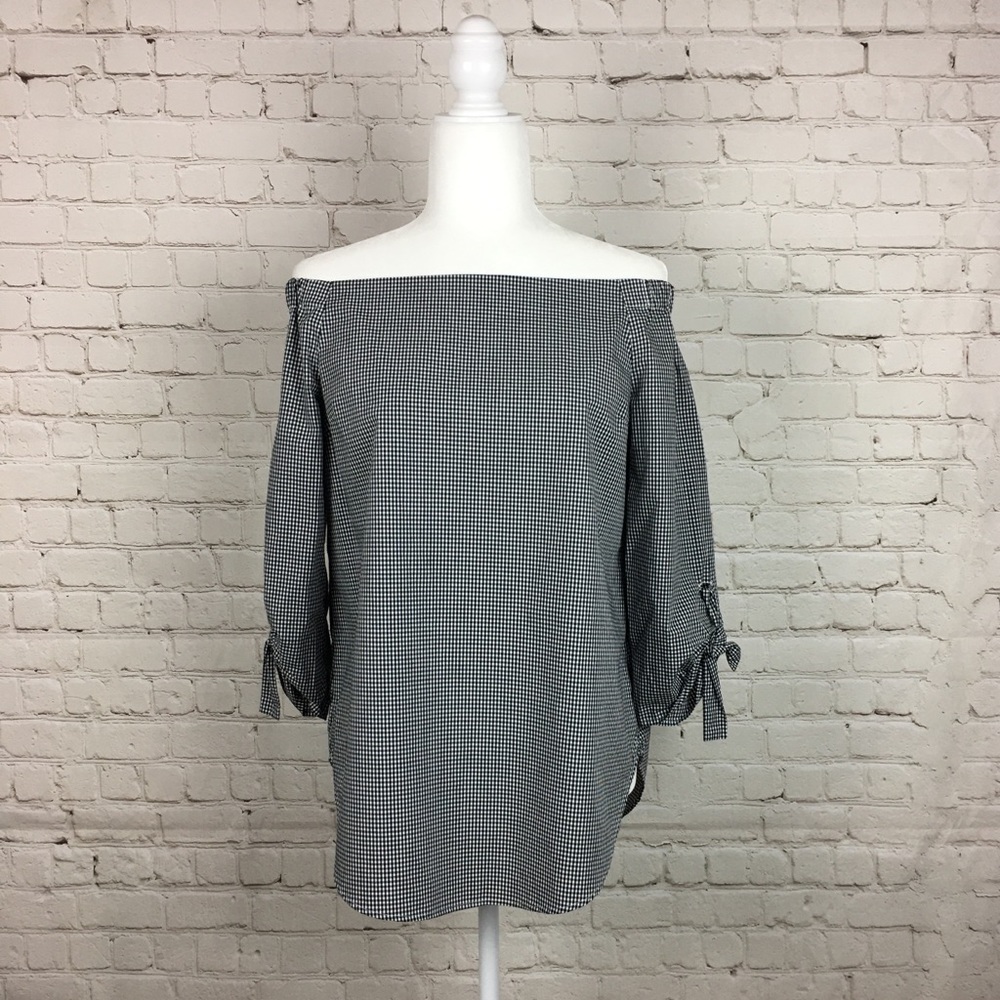 Aritzia Babaton Malik Cotton Poplin off shoulder